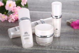 化妆品与家具 两种不同的生活必需品